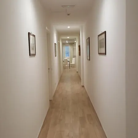Pisky's Guest house *